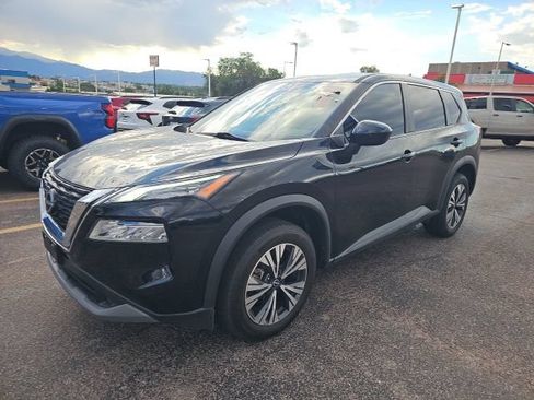 Used 2023 Nissan Rogue SV AWD/4WD image 8