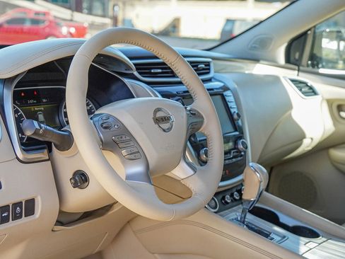 Used 2015 Nissan Murano Platinum w/ Platinum Technology Package image 20