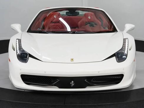 Used 2013 Ferrari 458 Spider RWD image 5