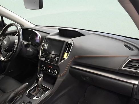 Used 2020 Subaru Crosstrek 2.0i Limited w/ Moonroof Package w/Navigation AWD/4WD image 18