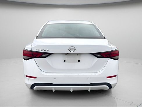 Used 2024 Nissan Sentra S FWD image 8