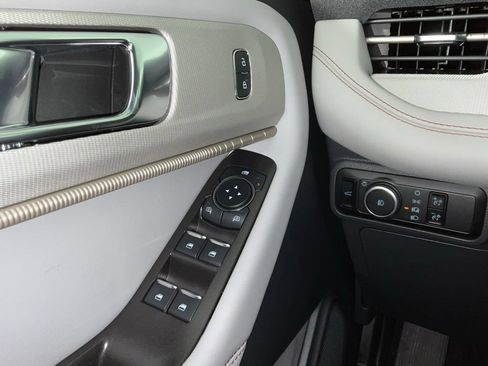 New 2026 Ford Explorer Active w/ Active Comfort Package RWD image 21