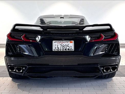 Used 2022 Chevrolet Corvette Stingray Premium Cpe w/ Z51 Performance Package RWD image 9