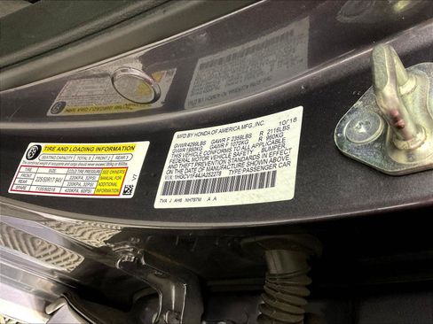 Used 2018 Honda Accord EX image 19