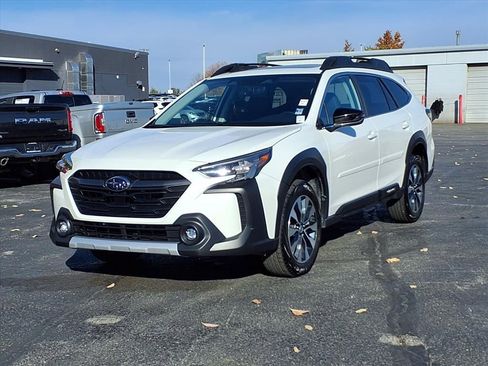 Used 2024 Subaru Outback Limited image 2