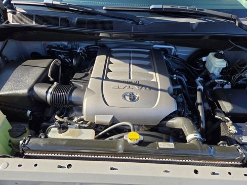 Used 2008 Toyota Sequoia SR5 image 31