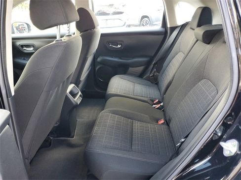 Used 2023 Honda HR-V LX image 10