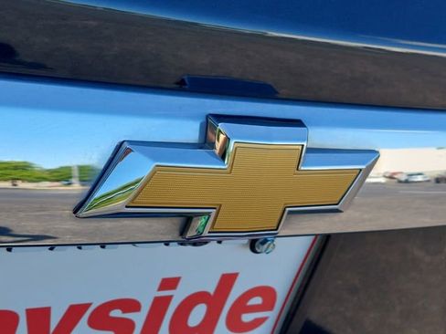 Used 2020 Chevrolet Traverse LT FWD image 25