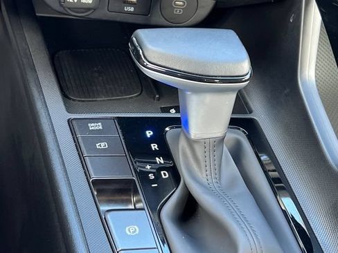 Certified 2025 Hyundai Elantra SEL FWD image 26