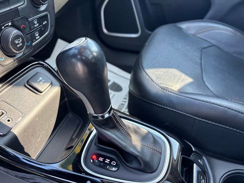 Used 2018 Jeep Compass Limited w/ Navigation Group image 31