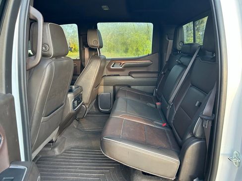 Used 2023 GMC Sierra 1500 Denali w/ Denali Reserve Package AWD/4WD image 14