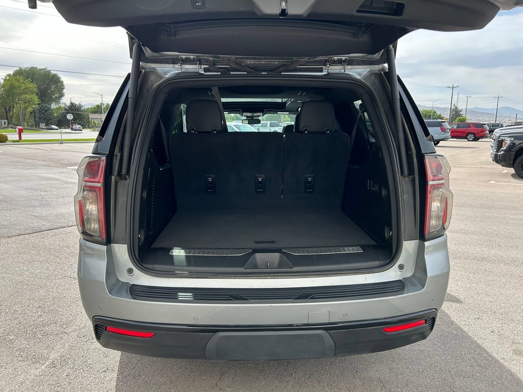 Used 2024 Chevrolet Suburban RST w/ Luxury Package AWD/4WD image 7