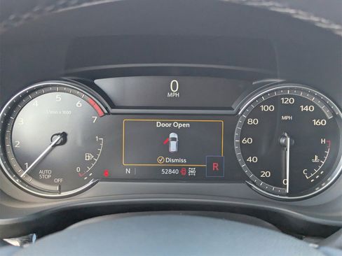 Used 2023 Cadillac XT4 Premium Luxury image 31