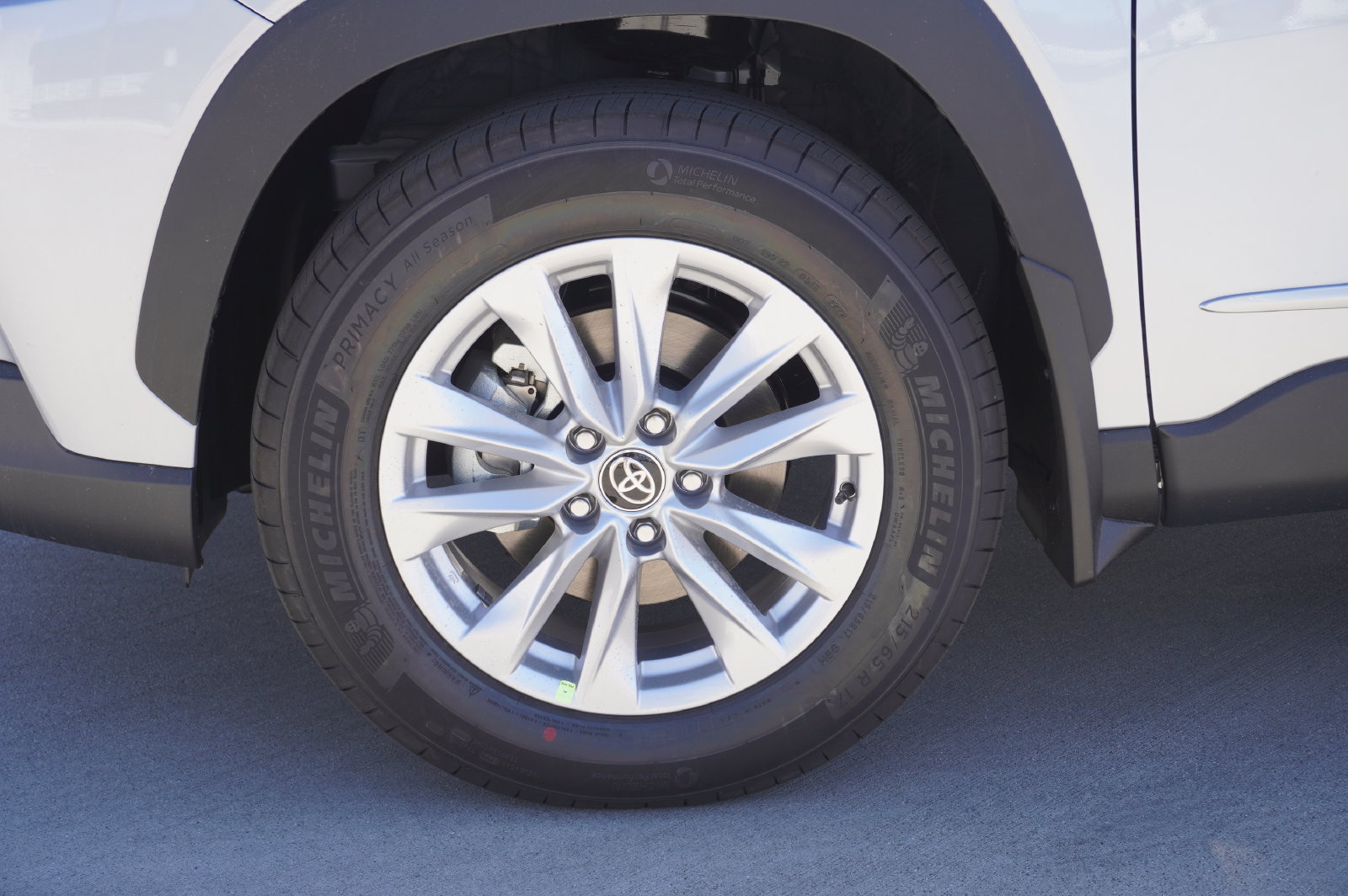 Certified 2026 Toyota Corolla Cross LE FWD image 21