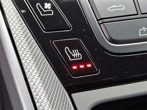 Used 2021 Porsche 911 Carrera image 24