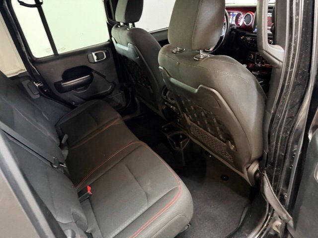 Used 2018 Jeep Wrangler Unlimited Rubicon AWD/4WD image 36