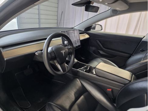 Used 2020 Tesla Model 3 Long Range image 17