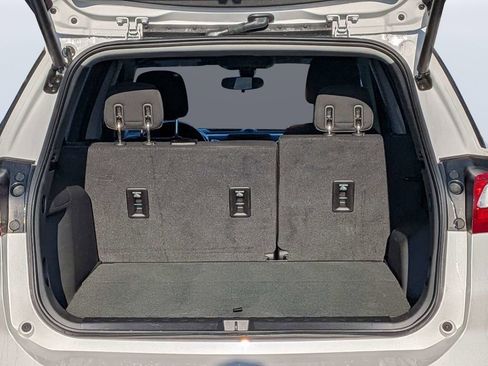 Used 2019 Chevrolet Equinox LT image 11