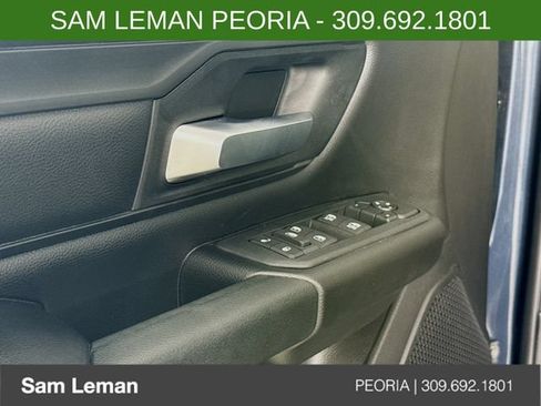 New 2026 RAM 1500 Express AWD/4WD image 17