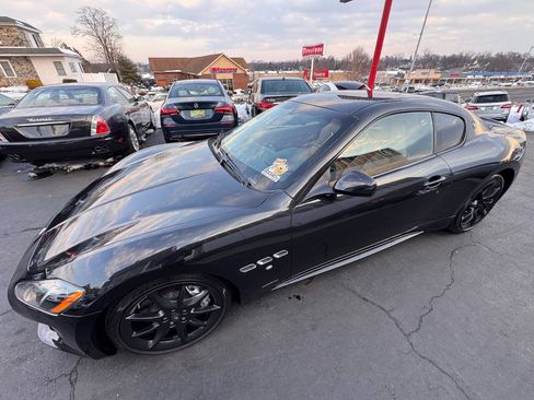 Used 2016 Maserati GranTurismo Sport image 13