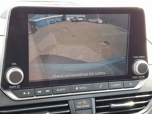 Used 2024 Nissan Altima 2.5 SV image 20