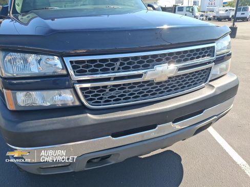 Used 2005 Chevrolet Silverado 3500 LT w/ Heavy-Duty Power Package AWD/4WD image 22