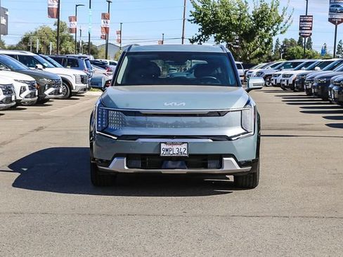 Used 2024 Kia EV9 Land AWD/4WD image 7