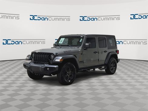Used 2021 Jeep Wrangler Unlimited Sport image 4