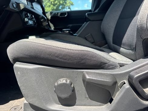 Used 2022 Ford Bronco Big Bend w/ Sasquatch Package AWD/4WD image 14