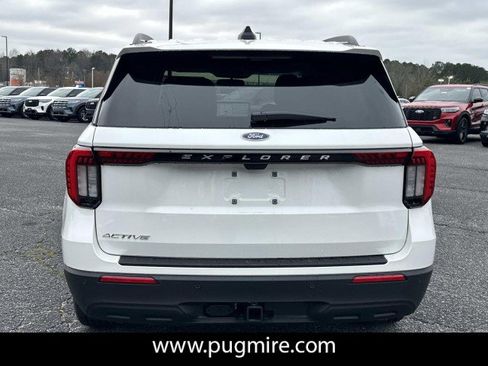New 2026 Ford Explorer Active RWD image 6