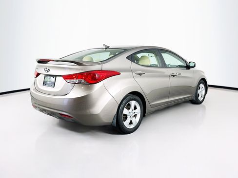 Used 2013 Hyundai Elantra GLS w/ Preferred Pkg FWD image 9