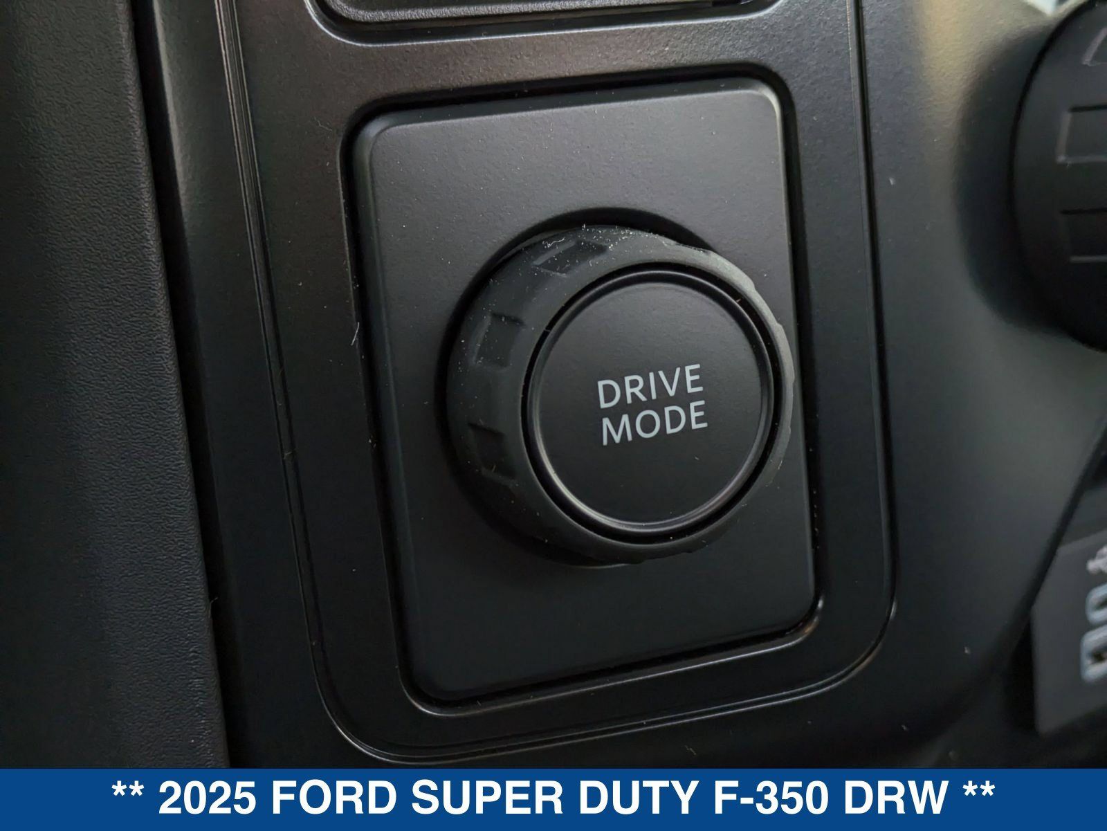 New 2025 Ford F350 XL w/ XL Chrome Package RWD image 24