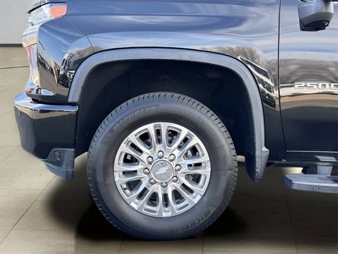 Used 2020 Chevrolet Silverado 2500 High Country image 44