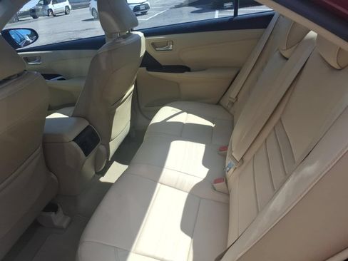 Used 2017 Toyota Camry XLE w/ Moonroof Package FWD image 8