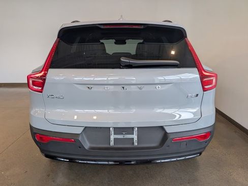 New 2026 Volvo XC40 B5 Plus w/ Protection Package Premier image 4