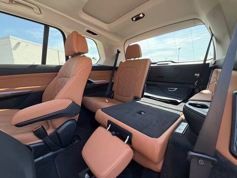 Certified 2024 BMW X7 xDrive40i AWD/4WD image 44