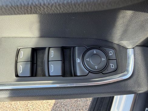 Used 2025 GMC Sierra 1500 Elevation w/ Preferred Package image 19