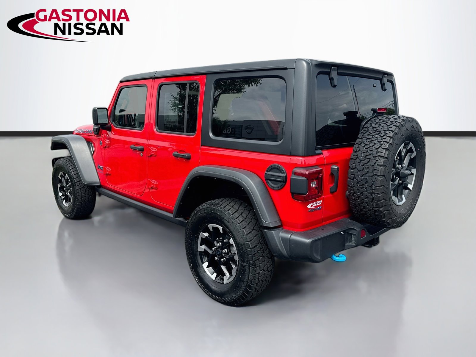 Used 2024 Jeep Wrangler Unlimited Rubicon 4xe AWD/4WD image 6