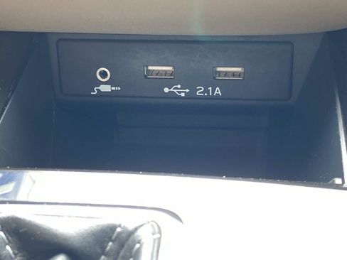 Used 2022 Subaru Legacy Premium AWD/4WD image 24