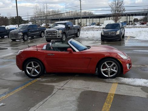 Used 2009 Saturn Sky w/ Premium Trim Package image 10