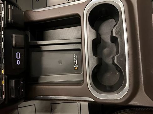 Used 2019 GMC Sierra 1500 Denali w/ Denali Ultimate Package AWD/4WD image 27