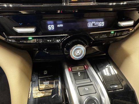 Certified 2023 Acura MDX FWD w/ Technology Package image 26