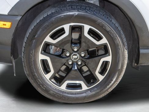 Used 2021 Ford Bronco Sport Outer Banks w/ Outer Banks Package (96D) image 34