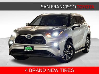Used 2022 Toyota Highlander XLE