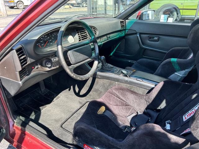 Used 1986 Porsche 944 Turbo RWD image 10