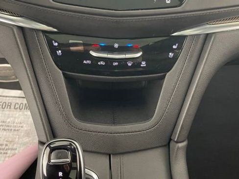 Used 2023 Cadillac XT5 Sportv image 41