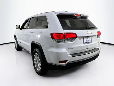 Used 2022 Jeep Grand Cherokee Laredo E AWD/4WD image 7