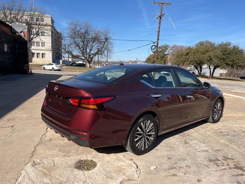 Used 2025 Nissan Altima 2.5 SV image 6