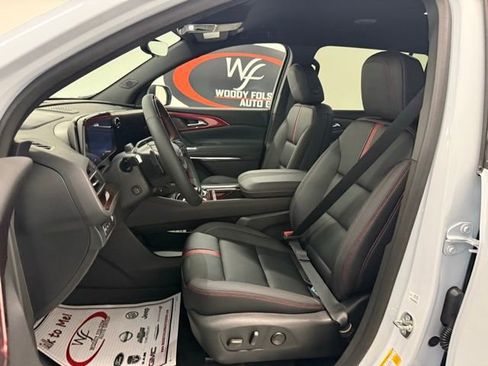 New 2026 Chevrolet Traverse RS image 12