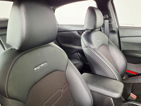 Used 2020 Kia Forte GT-Line image 10